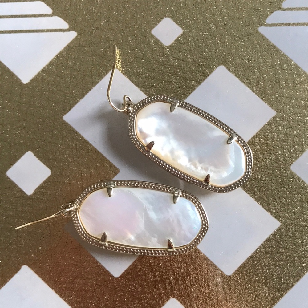 Kendra Scott earnings